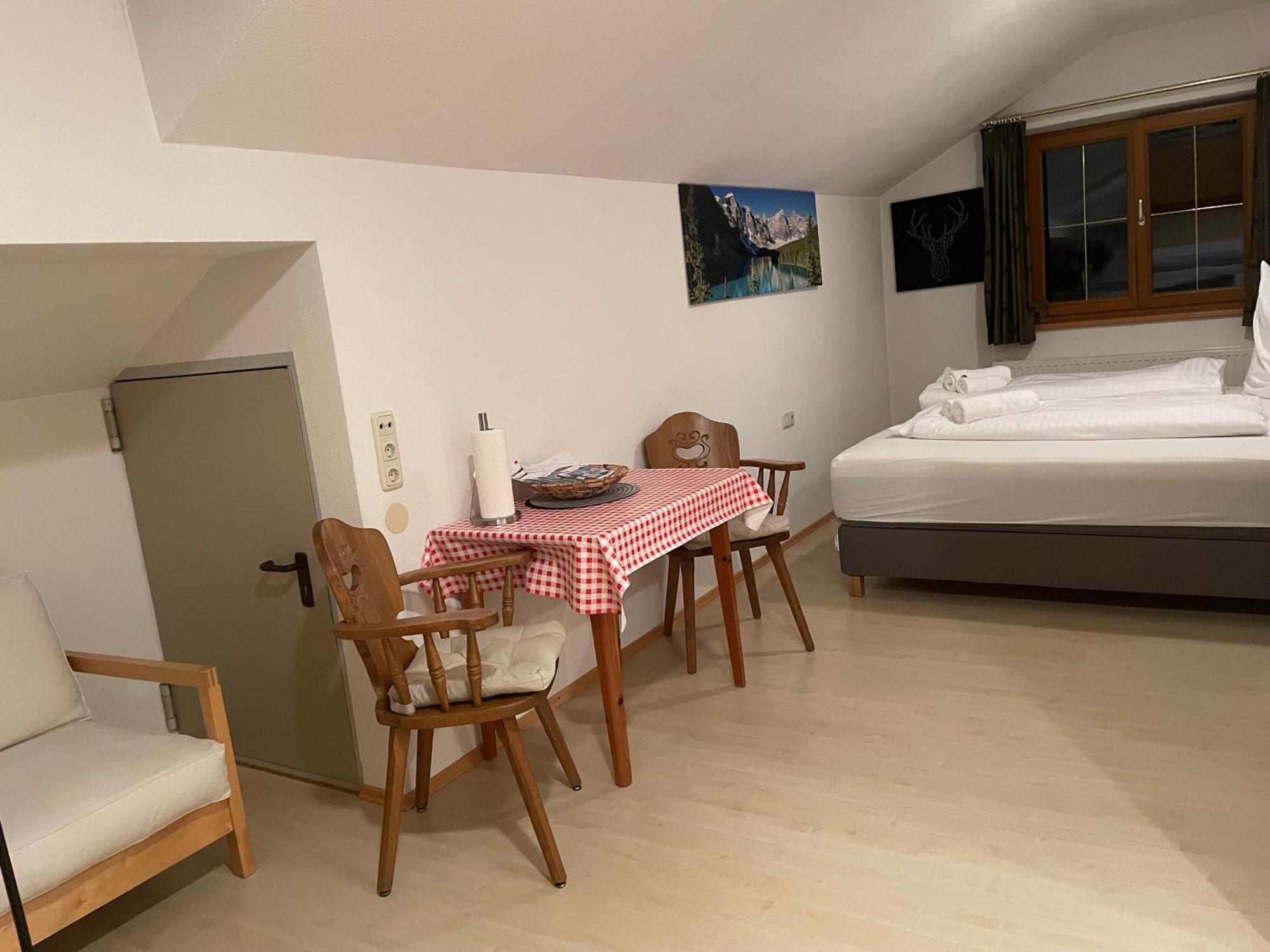Appartments Krone Bichlbach Habitación foto